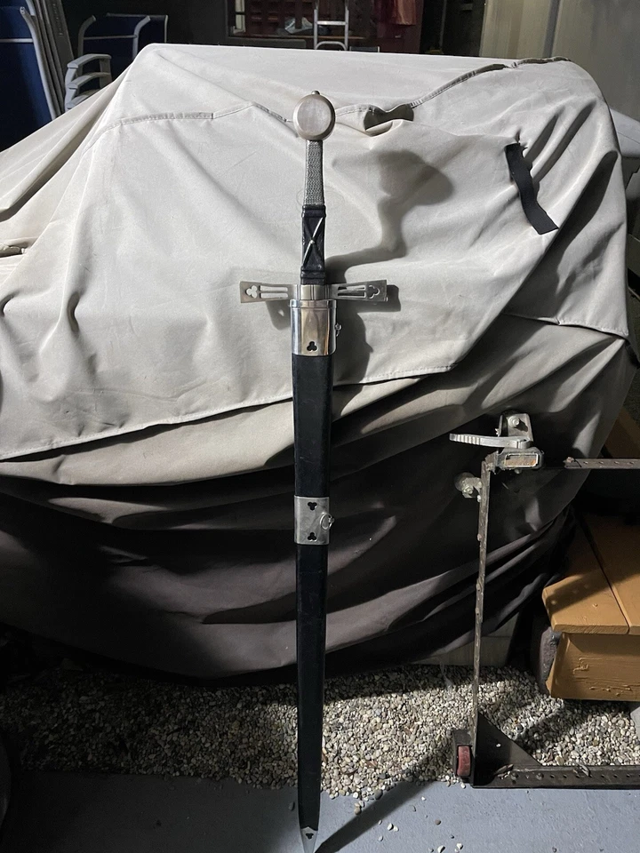 Traje de armadura de caballero medieval antiguo de acero estilo gótico alemán traje de armadura portátil Foto 3 de 4