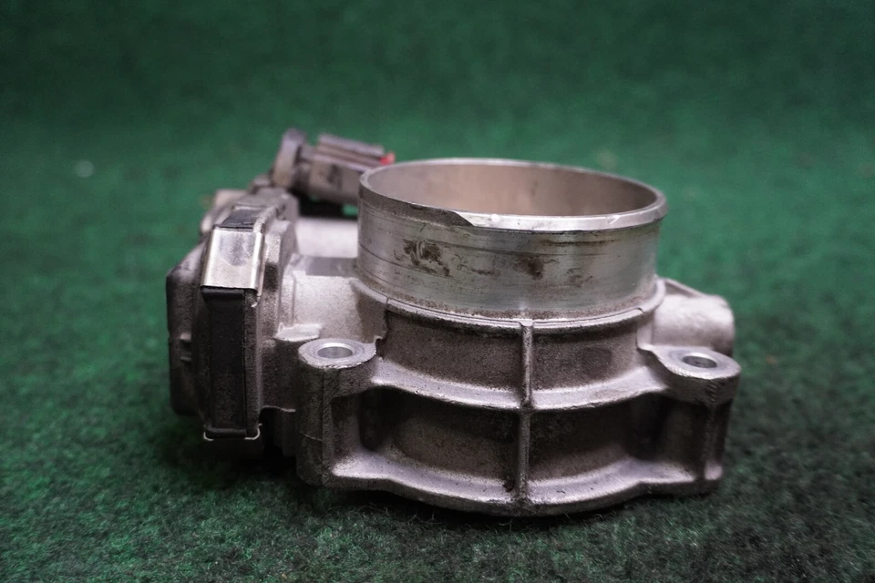 Chevrolet Camaro 2014 3,6 L carrocería del acelerador OEM 12670981 Foto 3 de 4