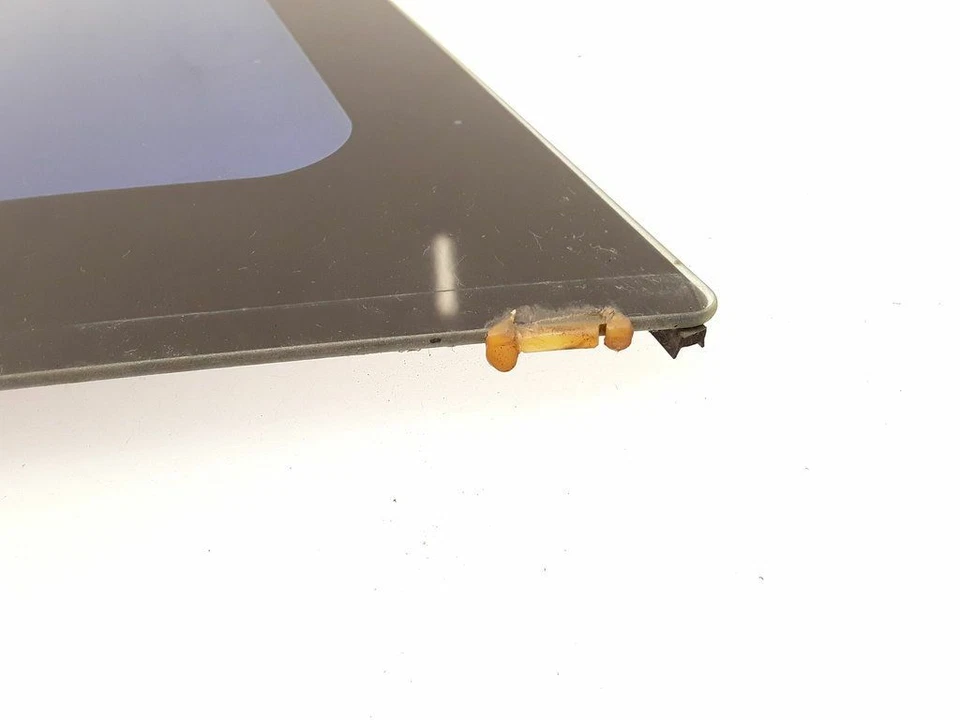 Mitsubishi Space Star 2000 1.8GDI Rear Right Body Window Glass 43R00048 - Image 2 of 4