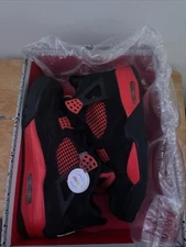 Jordan 4 red thunders size 9 new
