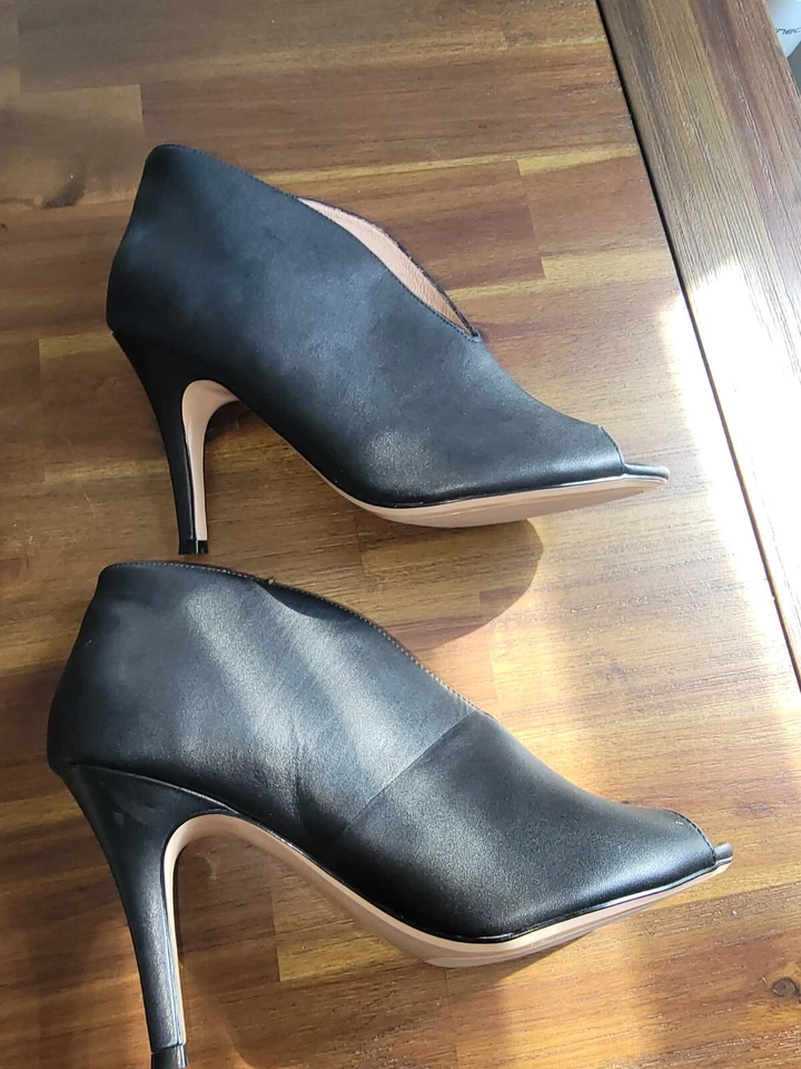 Botines halógenos Katrina de cuero negro para mujer talla 9M Foto 3 de 4