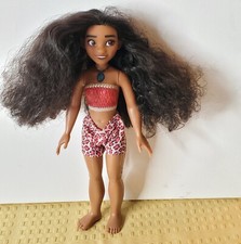 Hasbro Disney Princess Moana Doll 10.5 Musical Light Up Necklace