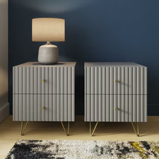 Set of 2 Bedside Tables with 2 Drawers