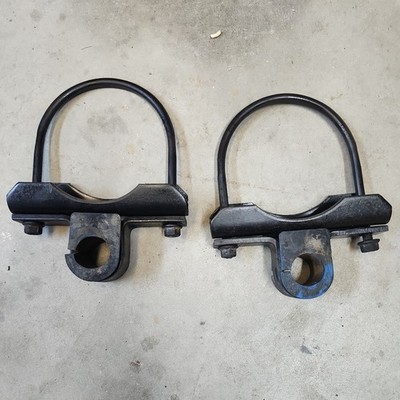 Sterling Rear Axle Sway Bar Stabilizer Mount Bracket PAIR 85-04 Ford F250 F350