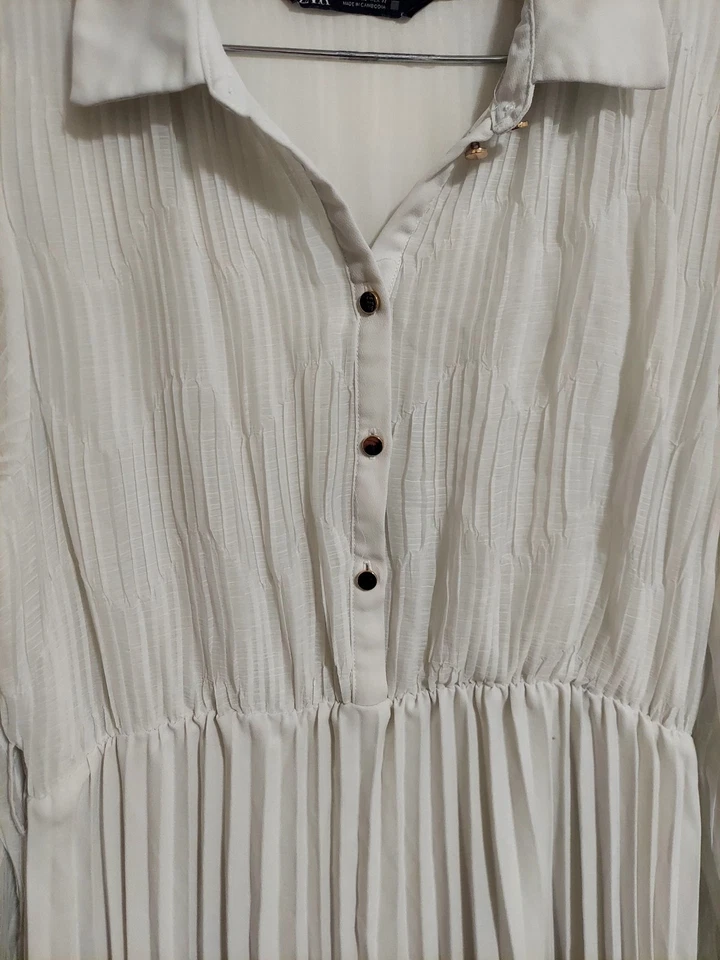 长袖连身裙 — 第 4/4 张图片