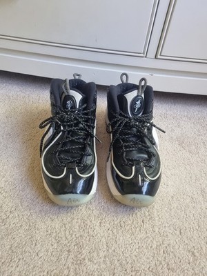 Authentic Nike Air Penny 2sneakers 8US