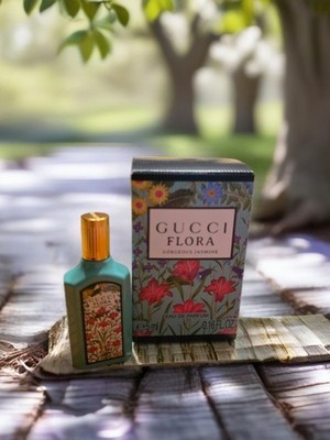 Gucci Flora Gorgeous Jasmine Women's 0.16 fl oz Eau de Parfum Spray