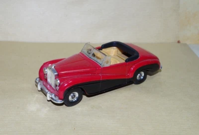 ROLLS ROYCE SILVER DAWN CORGI 1/36 ref 814, TRES BON ETAT, traces sur pare brise - Photo 1/4