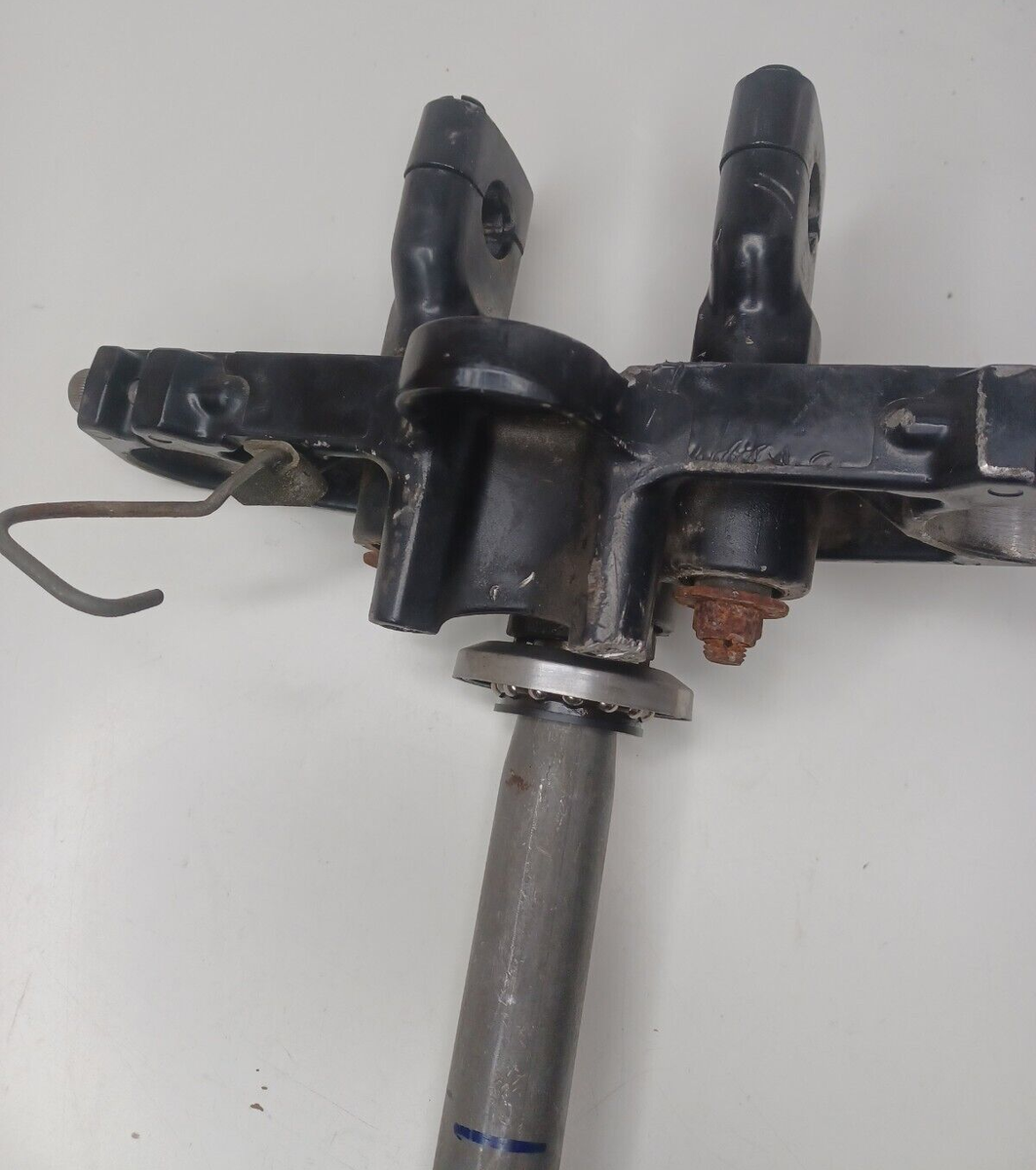 01-05 YAMAHA FZ1 FAZER OEM UPPER LOWER TRIPLE TREE STEERING STEM