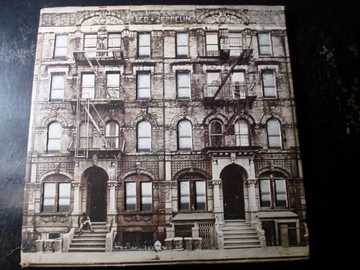 洋楽 Led Zeppelin Physical Graffiti (1975) 817yNky7zbL._UF1000,1000_QL80_.jpg