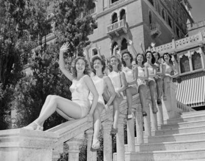 Merriel Abbott Dancers Pose In Front Of Hotel Excelsior On Venic - 1950 photo