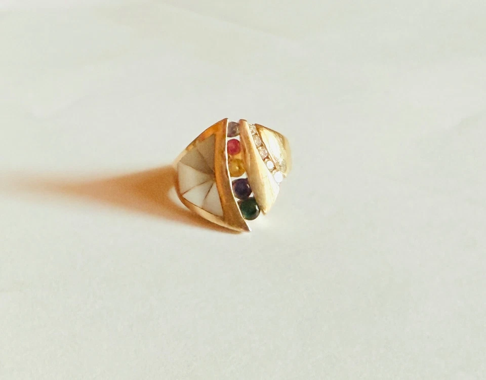 Anillo Kabana Oro Amarillo 14k Diamante e Incrustación de Madreperla y 5 Gemas Talla 7 Foto 4 de 4