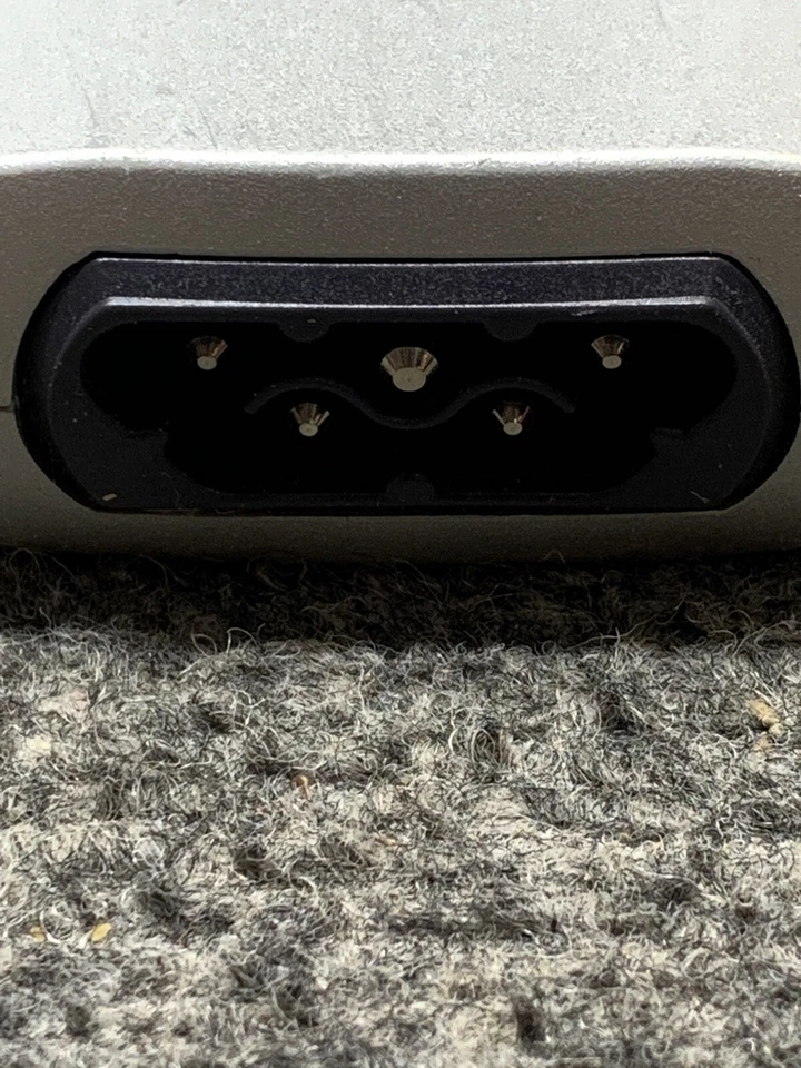 Adaptador de corriente alterna HP-AF065B83 19,5 voltios - 3,34 amperios (falta cable de alimentación) Foto 3 de 4