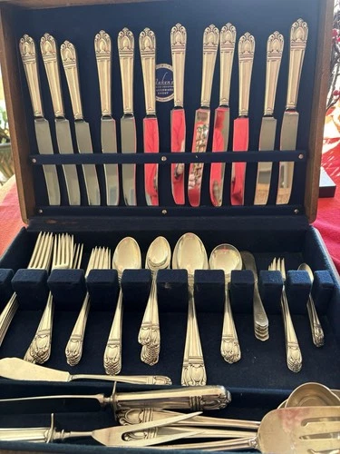 81 Ounces Wallace Sterling Silver Set Federal Pattern Original Nathan Chest