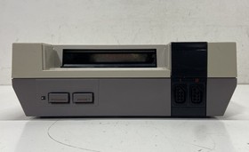 Nintendo NES Console (NES-001) w/ Accessories FOR PARTS 