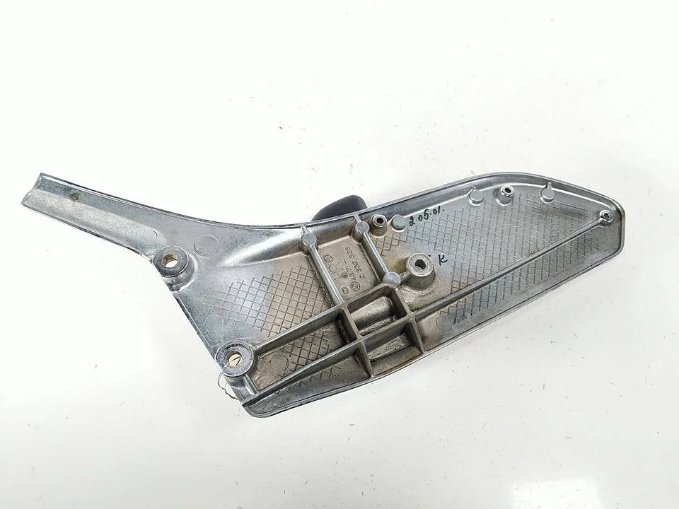 Clavija pasajero trasero derecho bmw k1200lt 02 46712332328 Foto 4 de 4