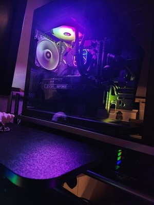 Ryzen 7 3700X   RTX 2060 KO Ultra   64GB DDR4   2TB NVMe + 4TB HDD   TUF X570 Wi
