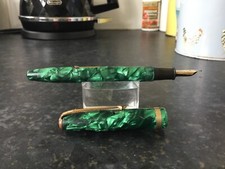 Vintage CONWAY STEWART 85L Fountain Pen.Bright Green ( emerald pearl ) with CS 3