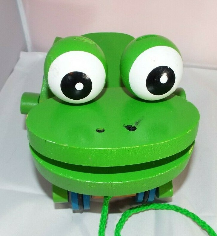 Melissa & Doug Frolicking Frog Pull Toy Wooden Pull Along Rolling