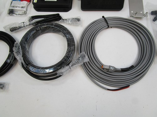 NEW PARTIAL SeaKeeper Ride 525mm electronics assembly briefcase - Picture 3 of 9