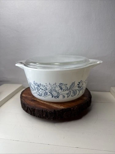 Vintage Pyrex White/Blue Colonial Mist 474-B 1.5L Casserole Dish with Lid