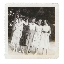 Vintage Snapshot Photo 1950s Five Young Women Dresses Outdoors