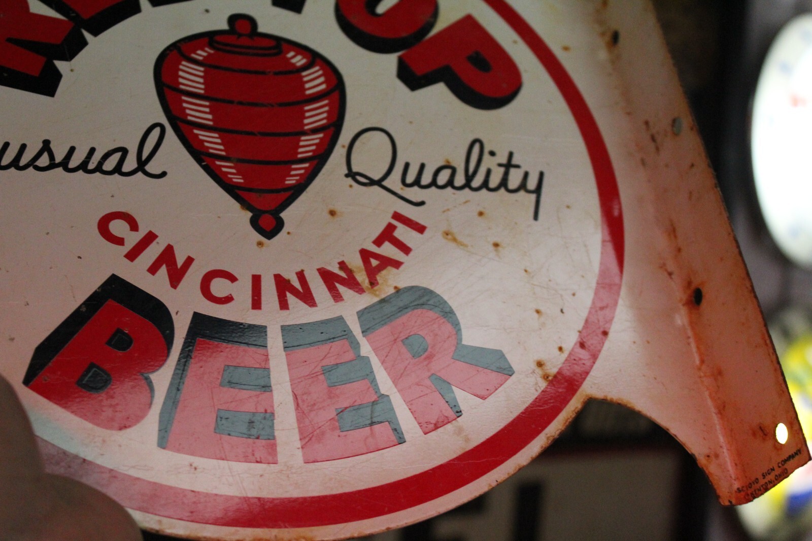 RARE 1950s RED TOP BEER DEALER 2SIDED PAINTED METAL FLANGE SIGN TAVERN