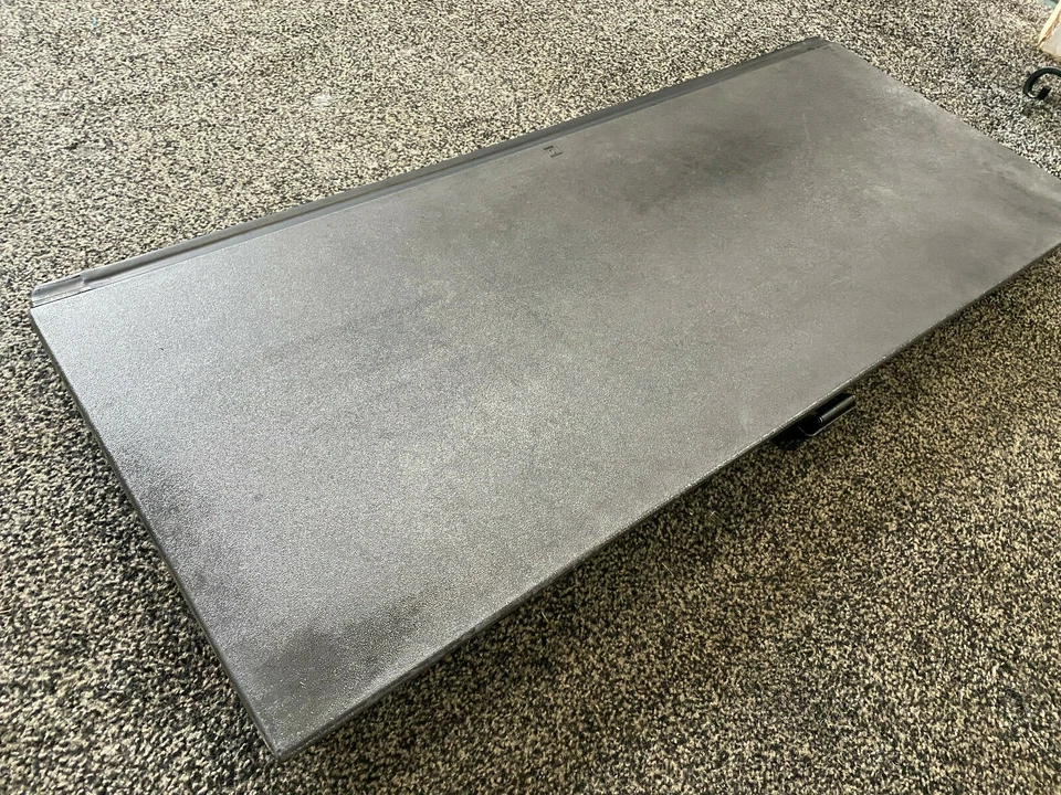 2002-2007 Chevrolet Avalanche Escalade XLT OEM Tonneau Cover Panel #1 Gray - Image 2 of 4