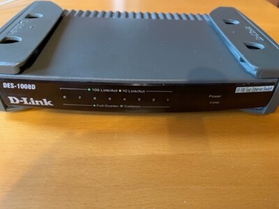 D-Link DES 1008D inkl 5 kostenlose Patch-Kabel CAT 6, Ethernet Switch10/100