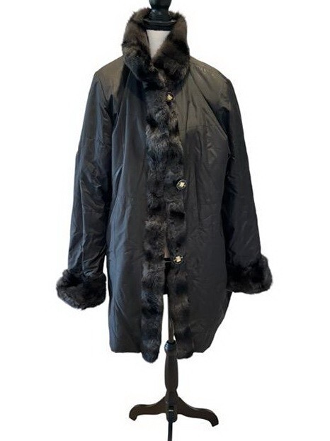 St. John Collection Black Coat Faux Fur Reversible Size Large