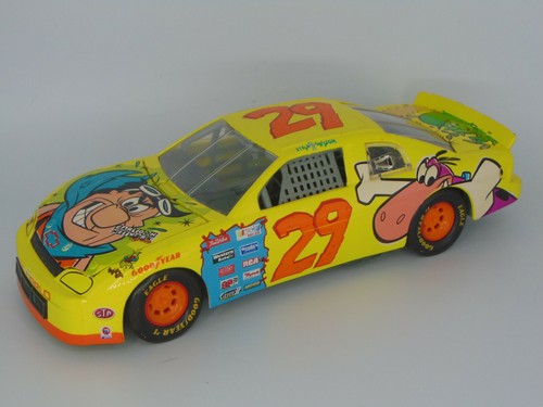 RACING CHAMPIONS 1996 STEVE GRISSOM #29 CARTOON NETWORK FLINTSTONES NASCAR 1:18 - Picture 1 of 8