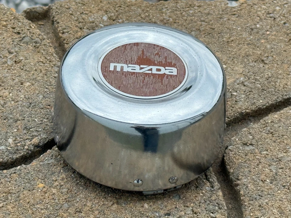 MAZDA B2000 B2200 B2600 OEM WHEEL CENTER CAP CHROME ALLOY 1986-1993 - Image 2 of 4