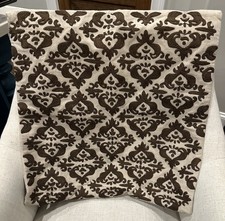 Pottery Barn Embroidered Crewel Medallion Pillow Cover Flax Natural 18 Floral