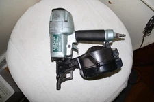 Hitachi NV65AH COIL SIDING NAILER
