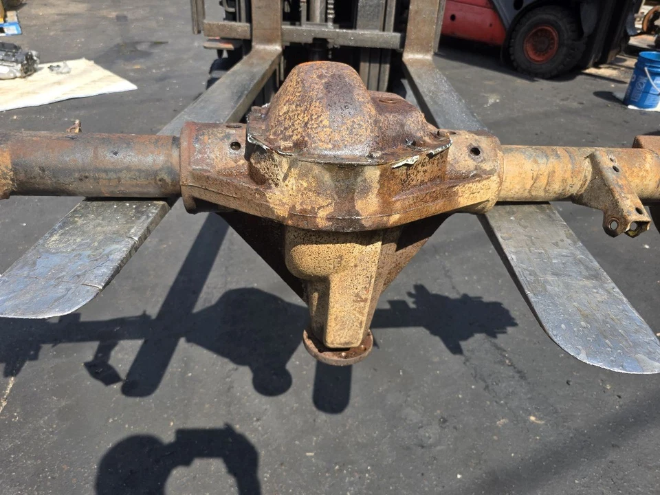 Rear Axle DRW 10.50" Ring Gear Disc Brakes Fits 99-07 FORD E350 VAN 644446 Foto 2 de 4