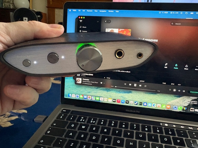 Ifi ZEN Dac & Headphone Amp V1 - immaculate