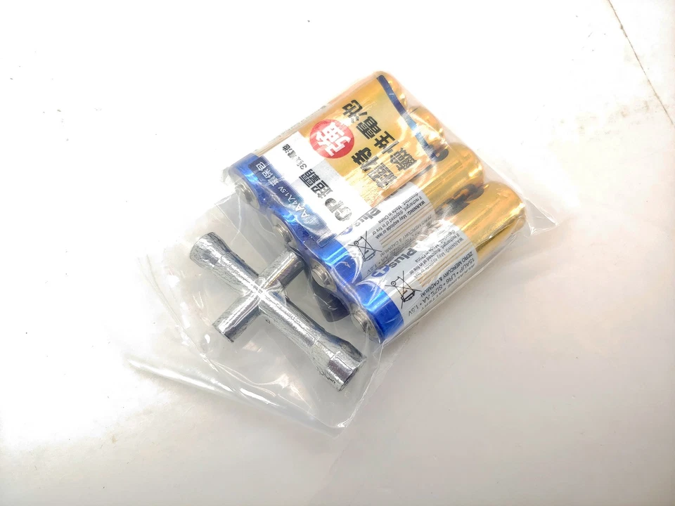 NEW Axial Capra 1.9 4WS 1/10 4WD Rock Crawler Roller w/ MOTOR & SERVOS: BLACK - Image 3 of 4