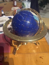 Handgefertigter Lapis-Ocean-Edelstein-Weltglobus mit Goldfarbenen Ständer