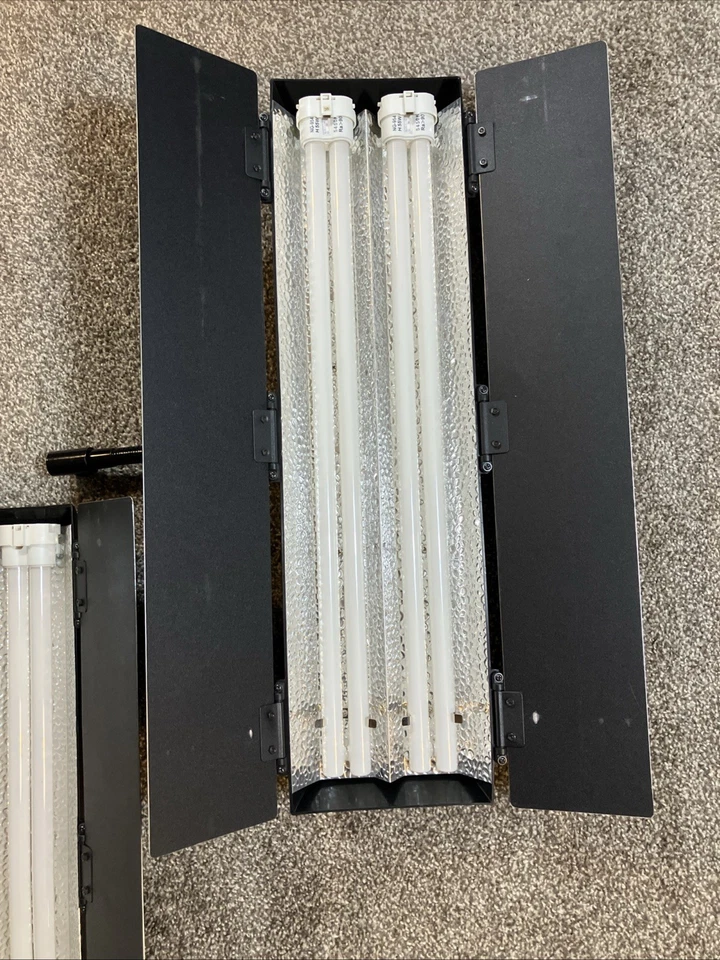 Flolight FL-110HM Fluorescent Photo, Video, Studio, Film (2 Lights) Untested - Image 4 of 4