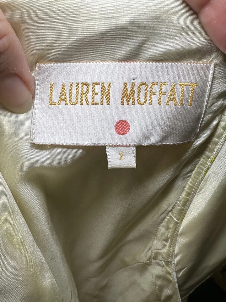 Платье цельнокроеное Anthropologie Lauren Moffatt богемное льняное шелковое выше колена желтовато-коричневое зеленое 2 - Изображение 4 из 4