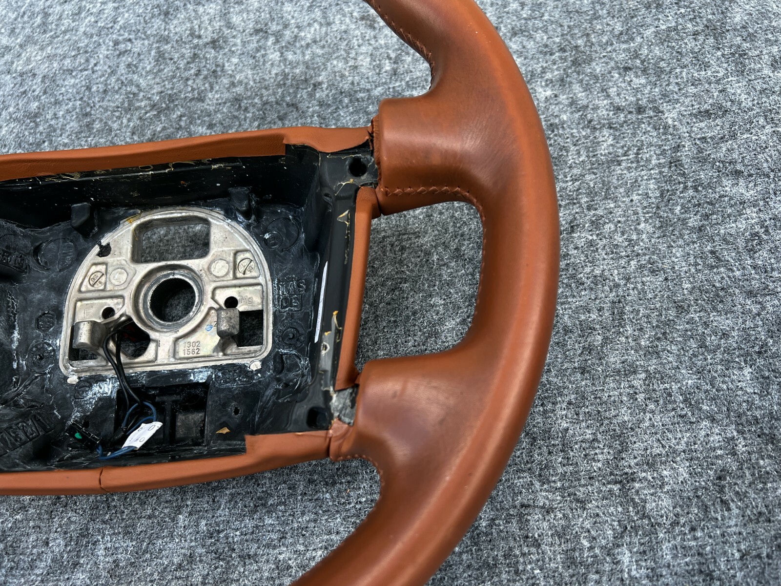 DRIVER STEERING CAMEL COLOR BENTLEY FLYING SPUR GT GTC (2004-2012) OEM