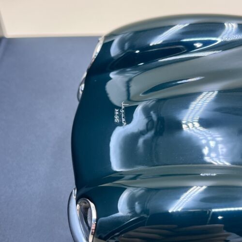 AUTOart 1/18 Jaguar XKSS 1956 Steve McQueen Collection Green Diecast 73519 - Picture 20 of 22