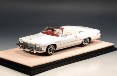 Buick LeSabre Custom Convertible Open (white) 1975 1:43 Stamp