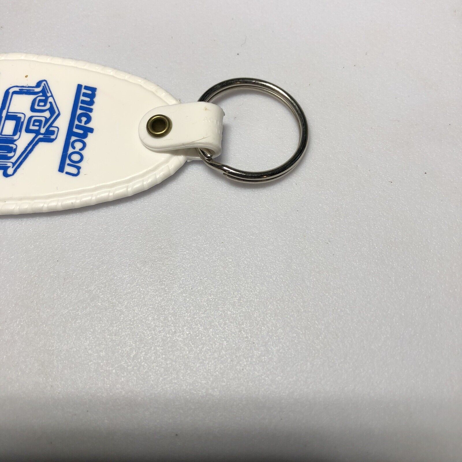 michcon-michigan-consolidated-gas-company-power-utility-energy-keychain