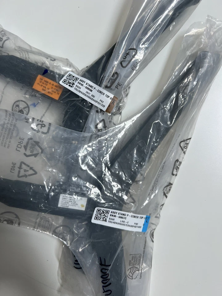 NEW SAMSUNG OEM UN65TU7000F TV STAND FEET LEGS UN65TU7000FXZA - Image 3 of 3