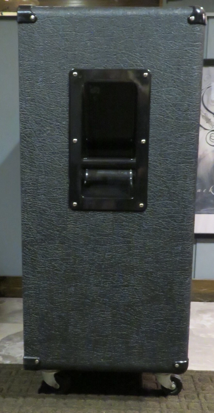 Picture 4 of 9
