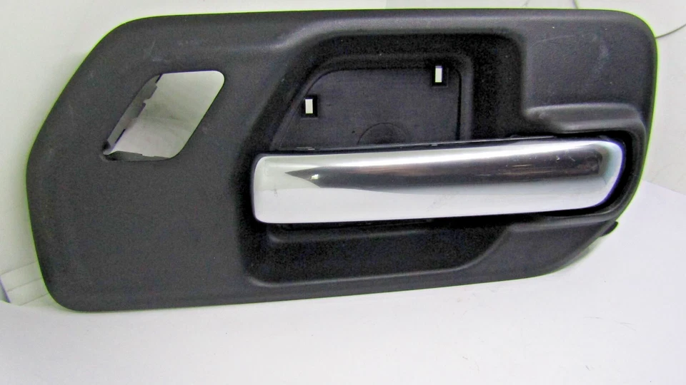 84522625 GM MANIJA DE PUERTA INTERIOR se adapta a Chevy Silverado Sierra 1500 2019 2022 Foto 2 de 4