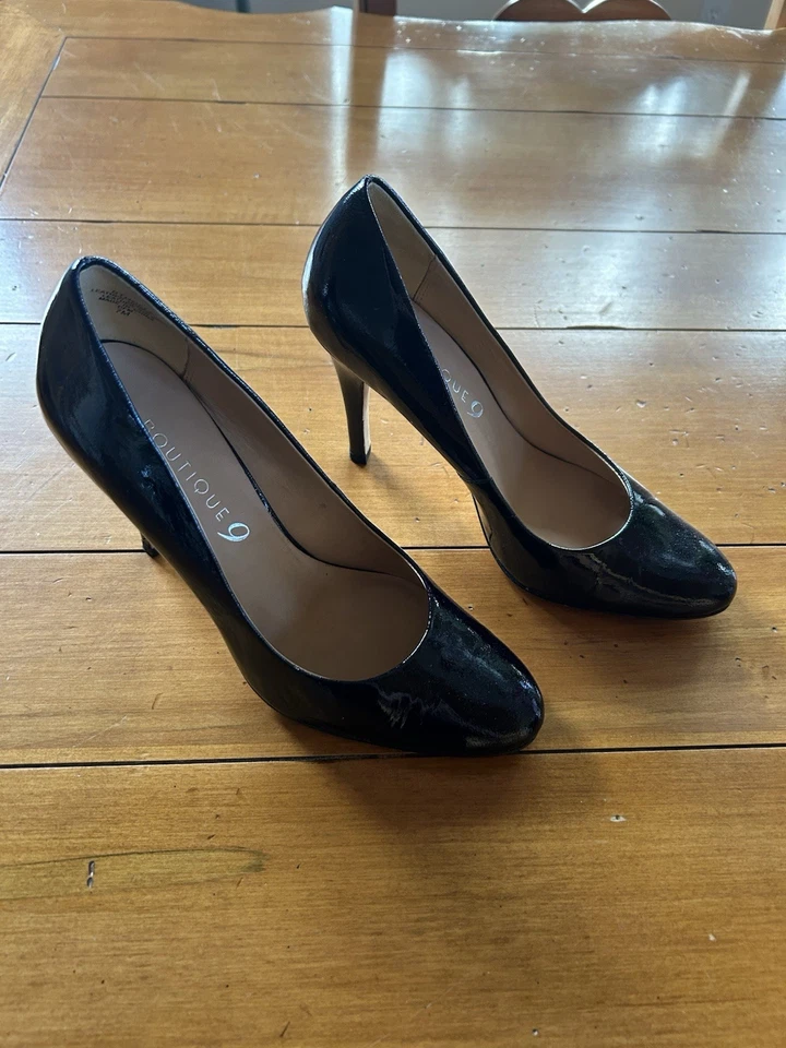 Boutique Navy Blue Patent Leather High Heels - Image 4 of 4