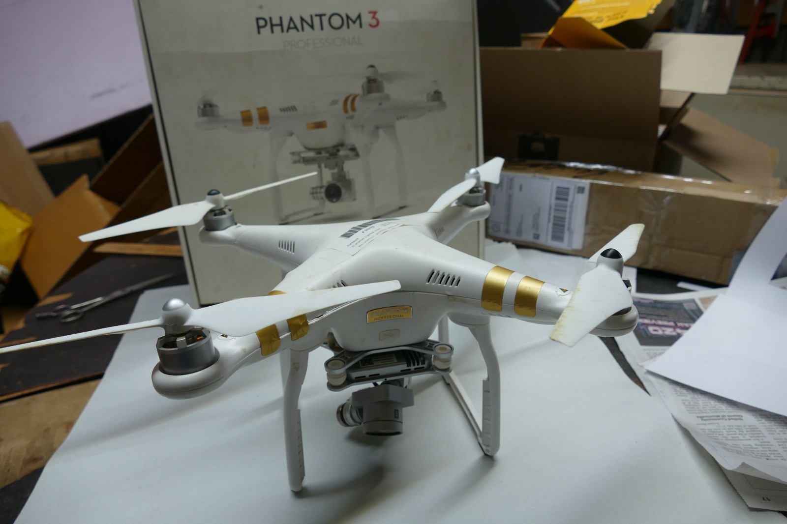 phantom 3 professional DJI drone model W323 grandson crashed selling for parts-image
