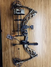 Diamond Deploy SB RH 60lbs 26"-30.5" Camo Carbon Hunting Bow